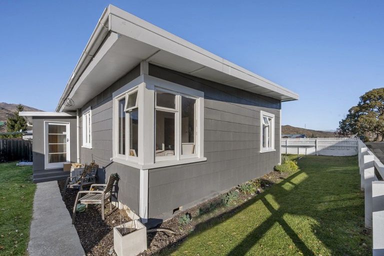 Photo of property in 43 Melmore Terrace, Cromwell, 9310