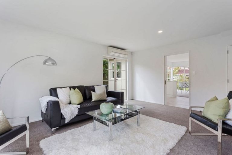 Photo of property in 86a Peer Street, Upper Riccarton, Christchurch, 8041