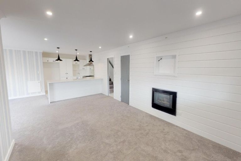 Photo of property in 3 Colombo Street, Palmerston North, 4410