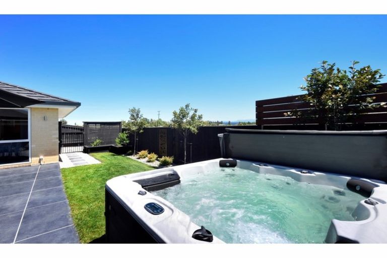 Photo of property in 8 Carmello Grove, Richmond, 7020