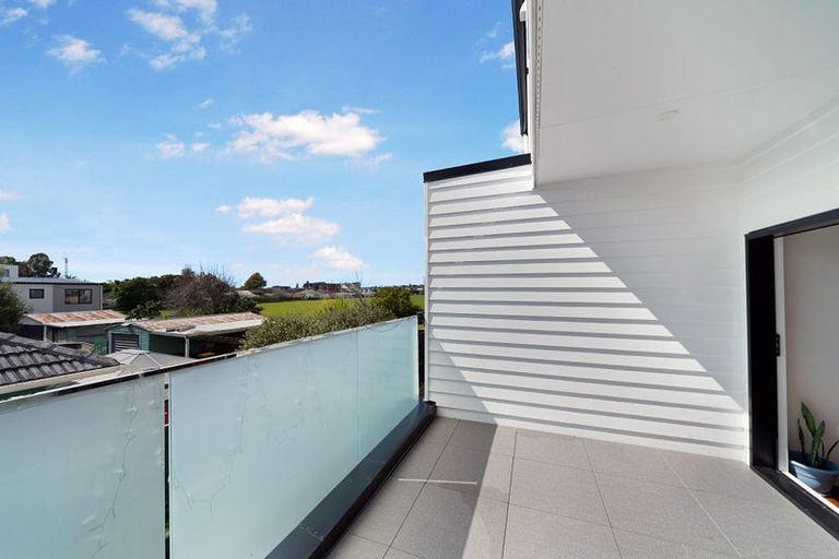 Photo of property in 4/68 Smythe Road, Henderson, Auckland, 0612