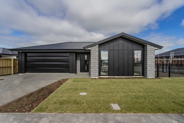 Photo of property in 36 Skibbereen Drive, Halswell, Christchurch, 8025