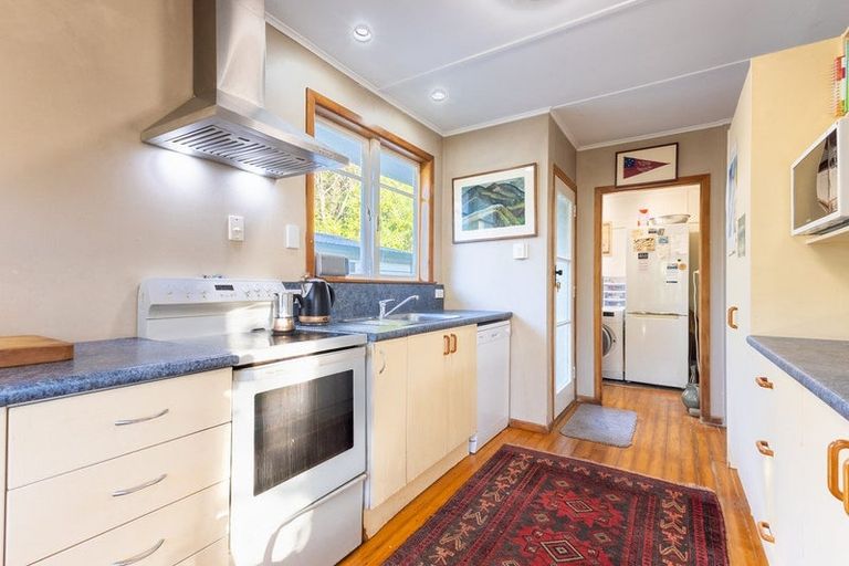 Photo of property in 5 Leinster Avenue, Raumati South, Paraparaumu, 5032