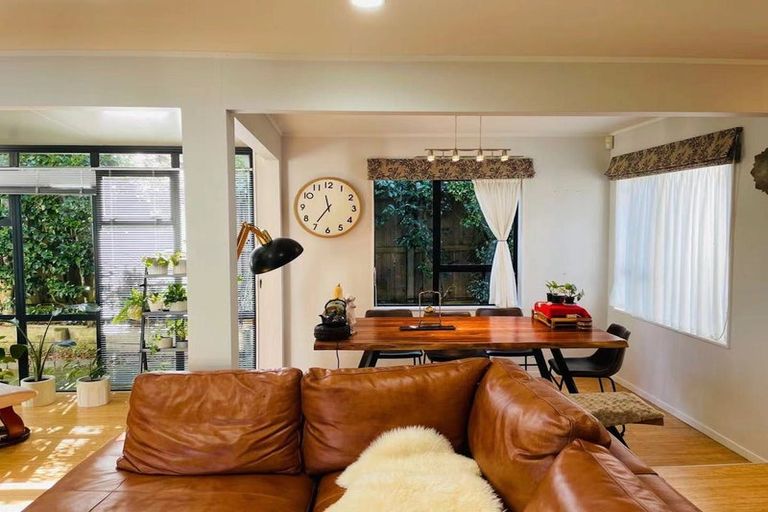 Photo of property in 15 Isherwood Place, Saint Johns, Auckland, 1072