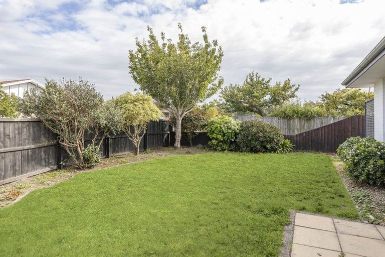 Photo of property in 1/9 Wanstead Place, Woolston, Christchurch, 8062