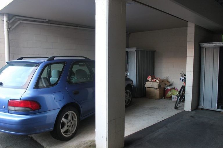Photo of property in 11 Douglas Street, Mount Cook, Wellington, 6021