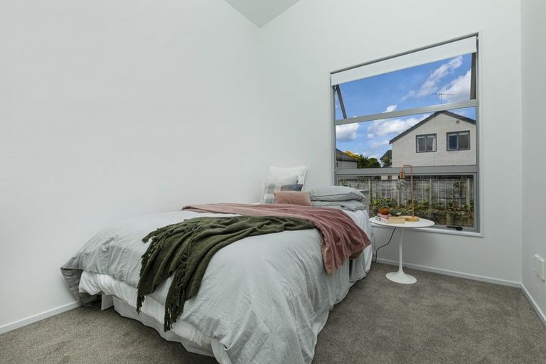 Photo of property in 14/40 Scarlet Oak Drive, Schnapper Rock, Auckland, 0632