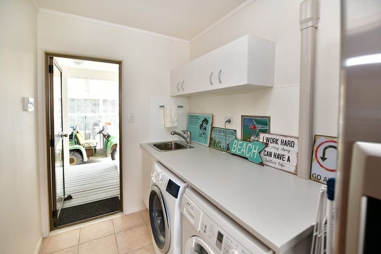 Photo of property in 167 Anderson Road, Helensville, 0875