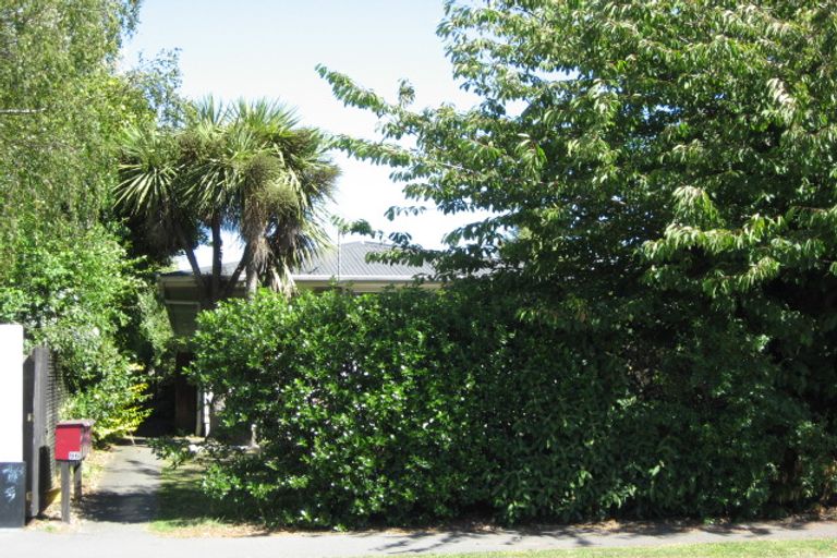 Photo of property in 2/96 Aikmans Road, Merivale, Christchurch, 8014