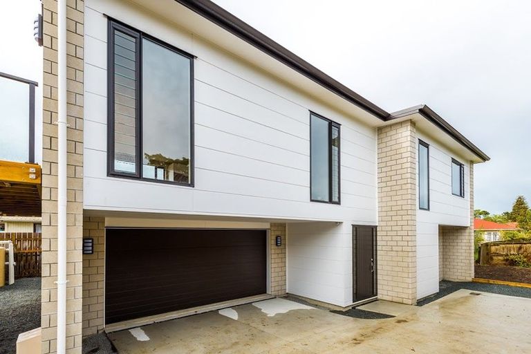 Photo of property in 17 Akehurst Avenue, New Lynn, Auckland, 0600