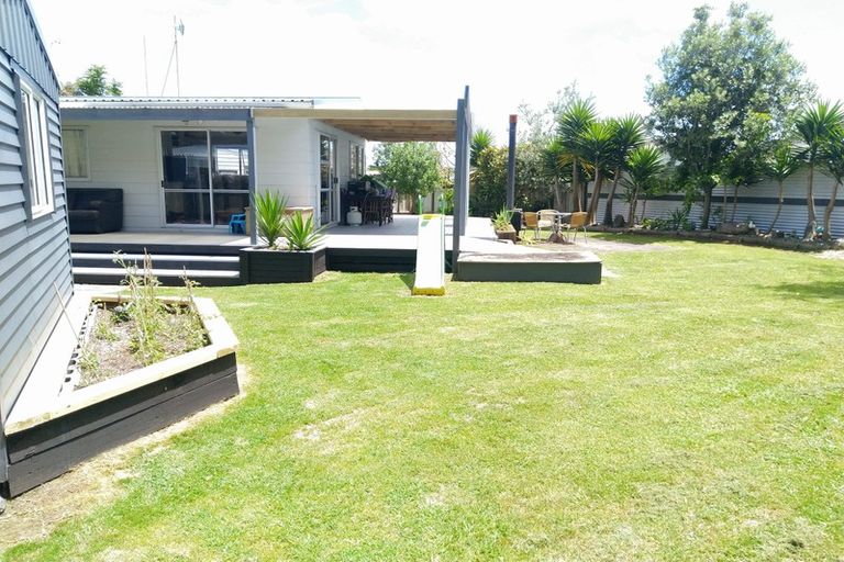 Photo of property in 49 Stevenson Road, Clarks Beach, 2122