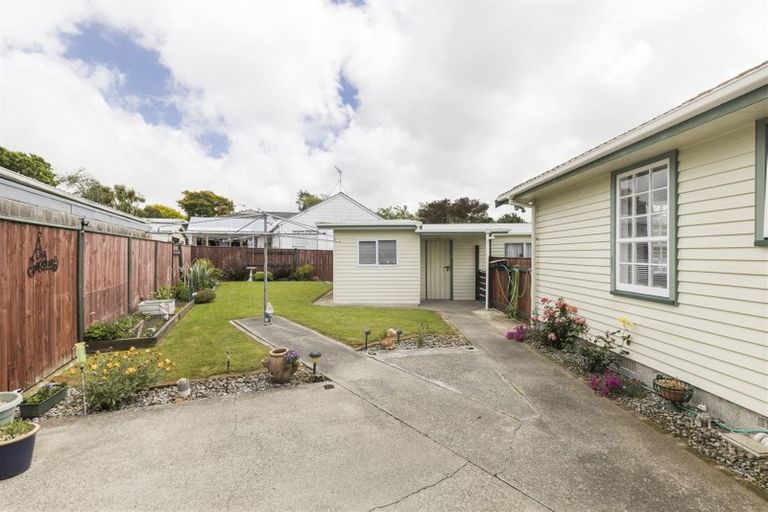 Photo of property in 1 Capri Place, Awapuni, Palmerston North, 4412