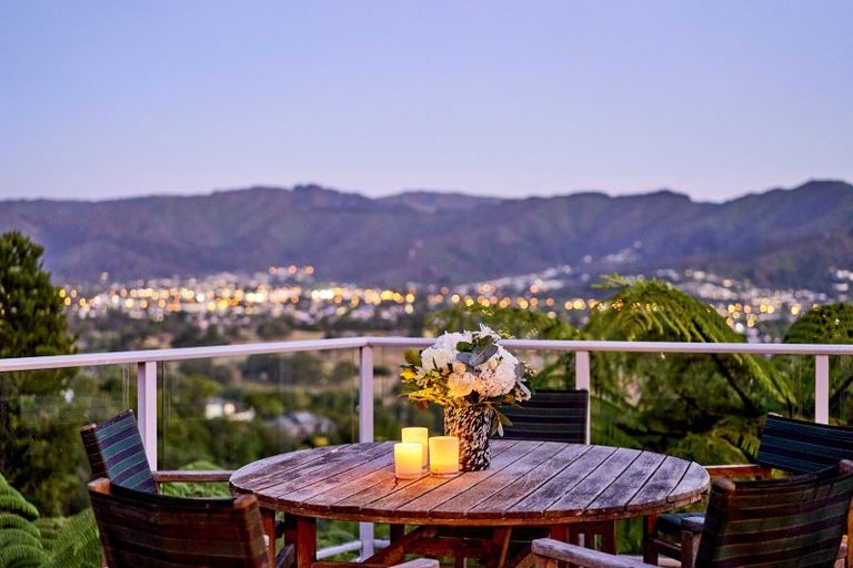 Photo of property in 60 Pomare Road, Tirohanga, Lower Hutt, 5010