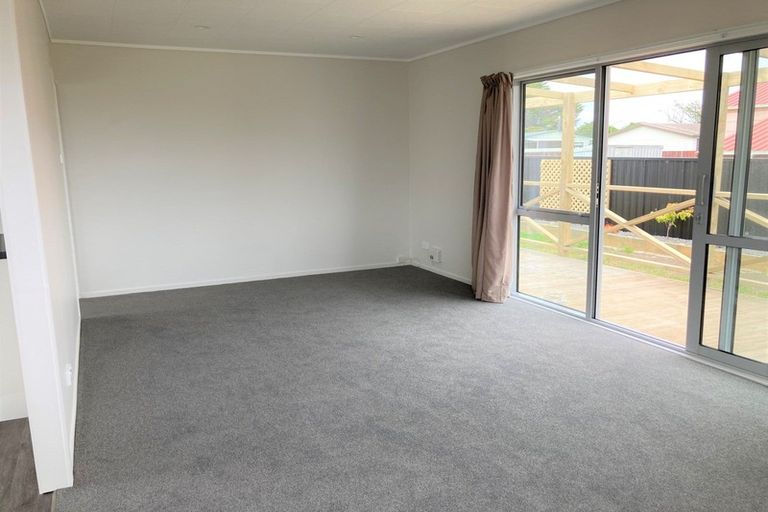 Photo of property in 61 Hume Street, Waitara, 4320