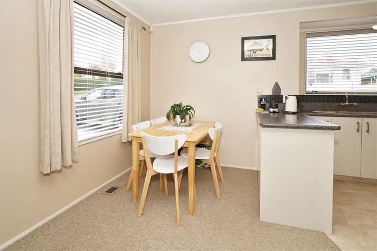 Photo of property in 2 Nyanza Street, Nawton, Hamilton, 3200