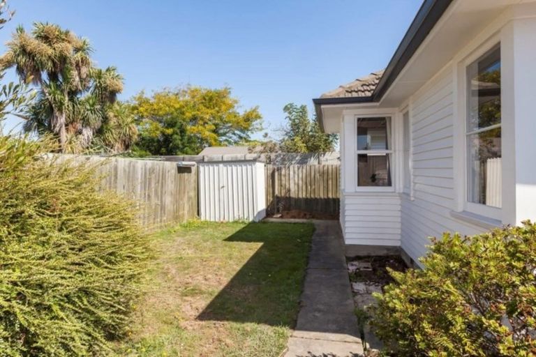 Photo of property in 2/18 Roker Street, Somerfield, Christchurch, 8024