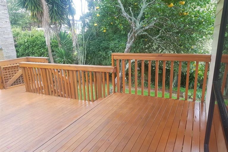 Photo of property in 2/191 Don Buck Road, Massey, Auckland, 0614