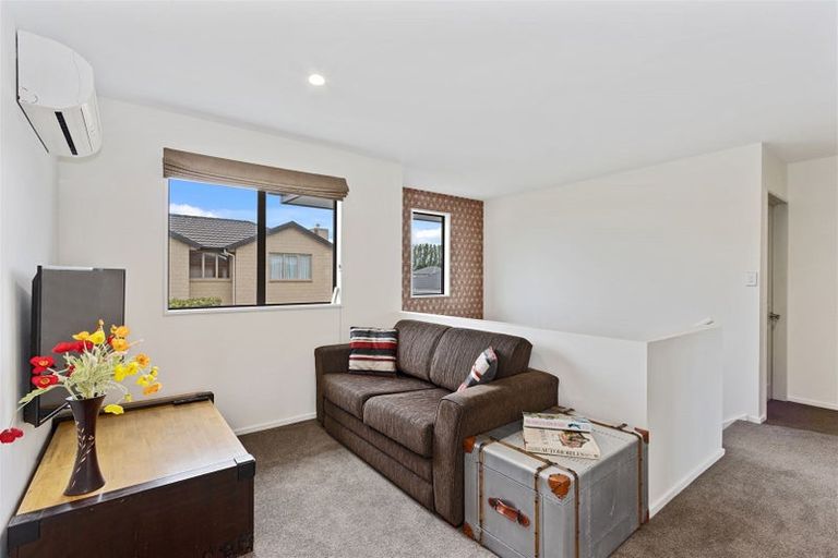 Photo of property in 27 Applefield Court, Northwood, Christchurch, 8051