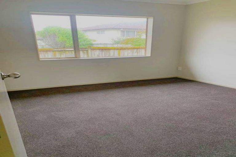 Photo of property in 41 Speyside Crescent, Flat Bush, Auckland, 2016