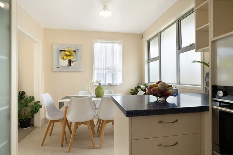 Photo of property in 29 Glynnbrooke Street, Te Atatu South, Auckland, 0610