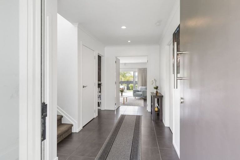 Photo of property in 204 Schnapper Rock Road, Schnapper Rock, Auckland, 0632