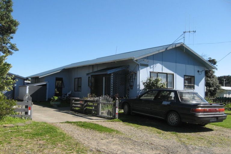 Photo of property in 6 Ruanui Street, Himatangi Beach, Foxton, 4891