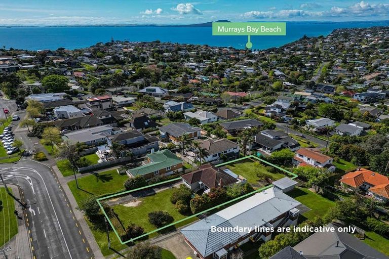 Photo of property in 16 Knights Road, Rothesay Bay, Auckland, 0630
