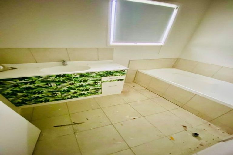 Photo of property in 3 Balmerino Avenue, Red Hill, Papakura, 2110