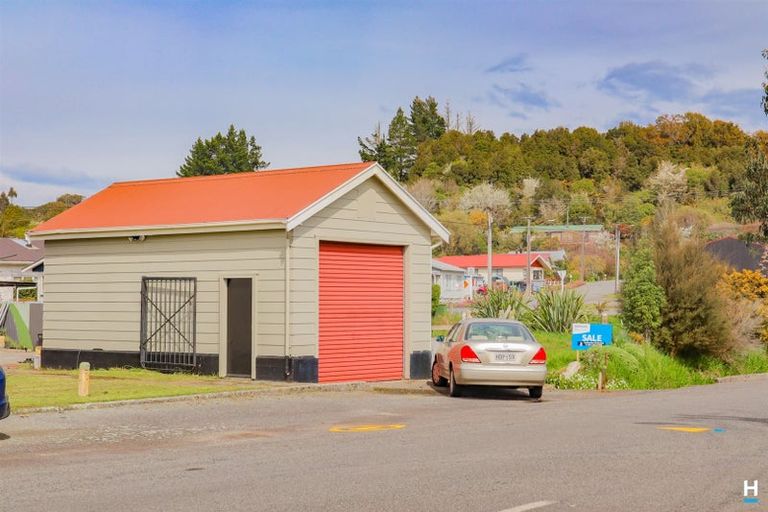 Photo of property in 37 Inverness Street, Dunollie, Runanga, 7803