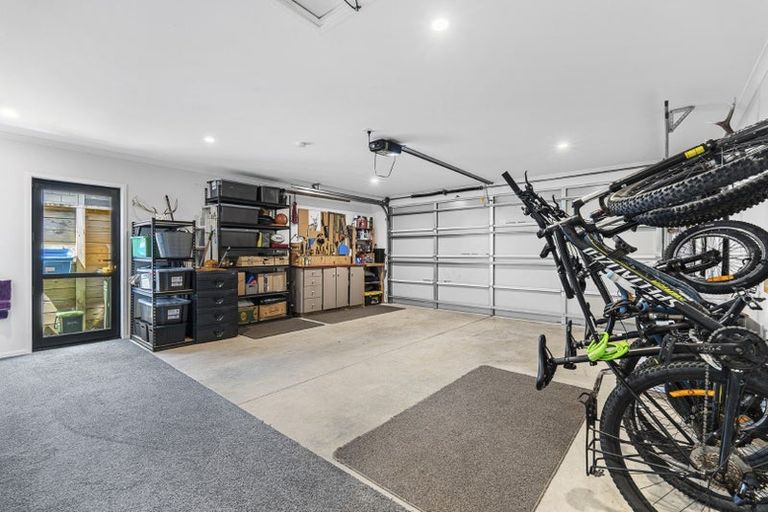 Photo of property in 6 Terli Way, Glen Avon, New Plymouth, 4312