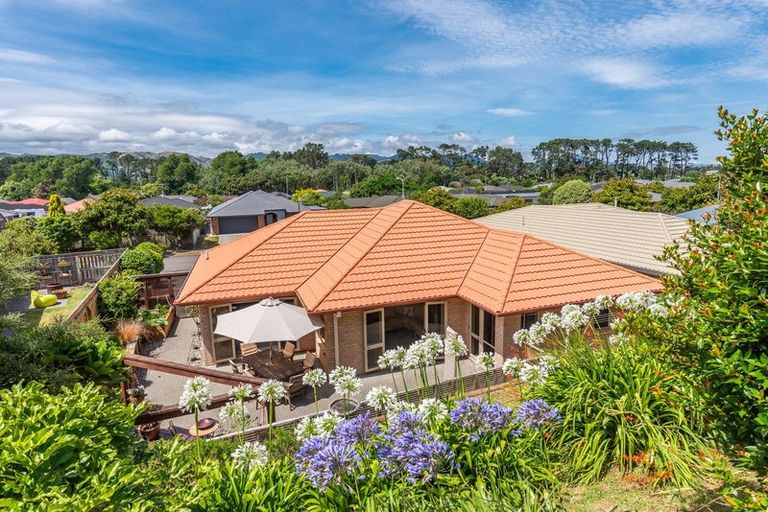 Photo of property in 8 Leanne Way, Waikanae Beach, Waikanae, 5036