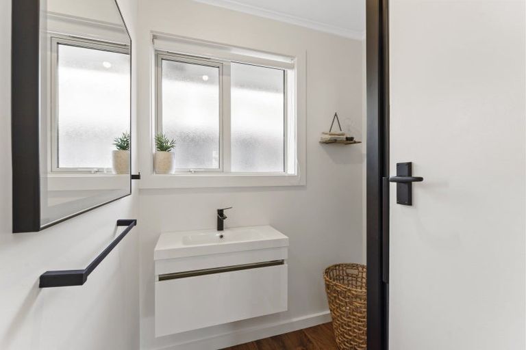 Photo of property in 60 Wingate Street, Redwood, Christchurch, 8051