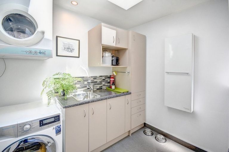 Photo of property in 20 Parkhill Avenue, Mornington, Dunedin, 9011