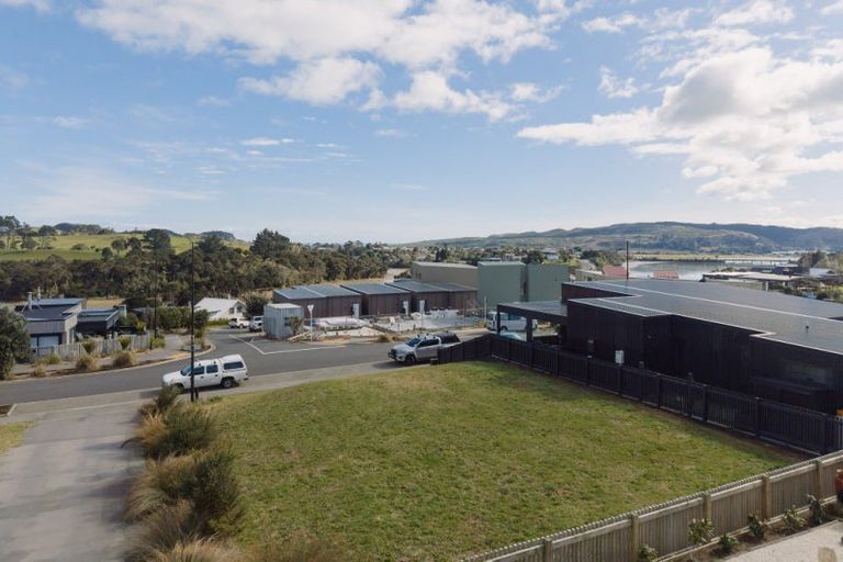 Photo of property in 3 Omahina Street, Raglan, 3225