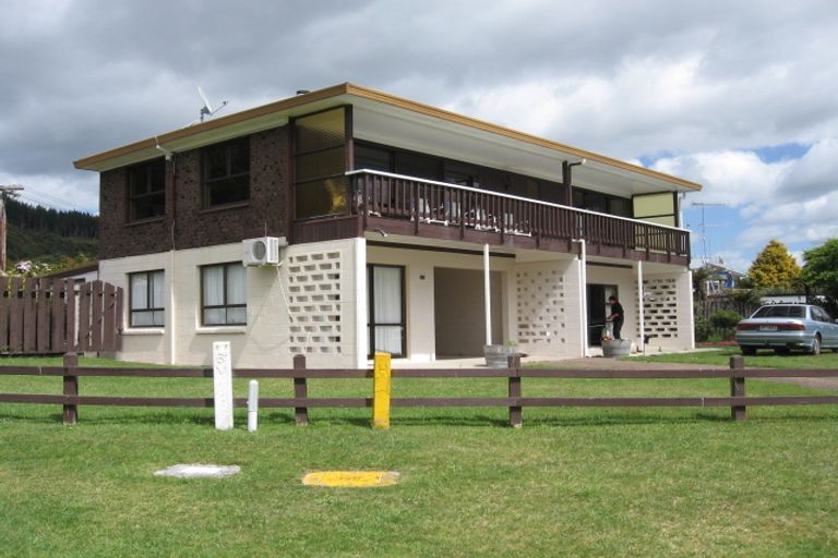 Photo of property in 22 Wharetoroa Drive, Rotoiti Forest, Rotorua, 3074