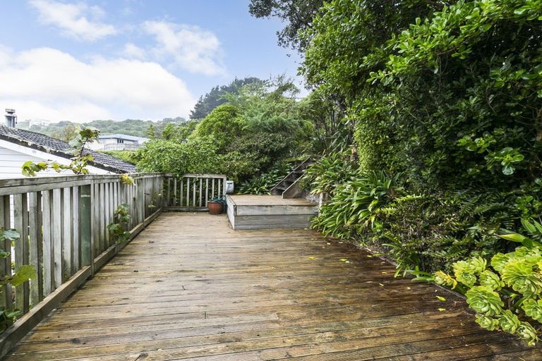 Photo of property in 22 Liffey Crescent, Island Bay, Wellington, 6023