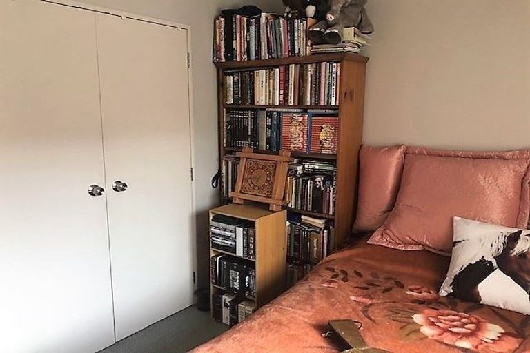 Photo of property in 11 Brittany Drive, Henderson, Auckland, 0612