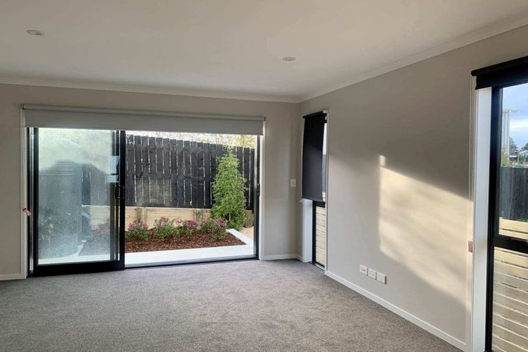 Photo of property in 2 Mata Lane, Stanmore Bay, Whangaparaoa, 0932