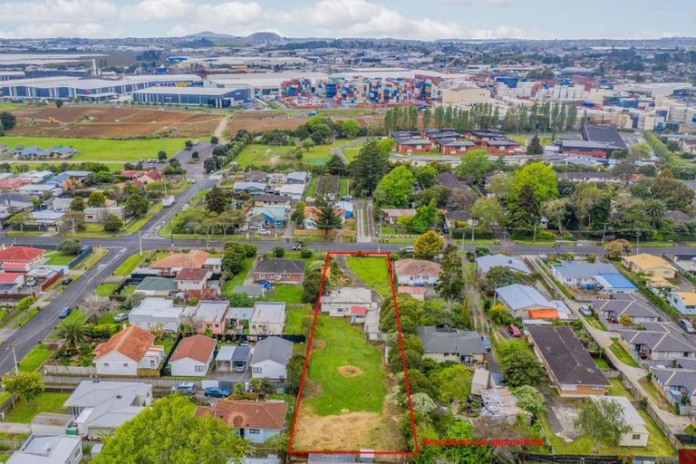 Photo of property in 28 Vine Street, Mangere East, Auckland, 2024