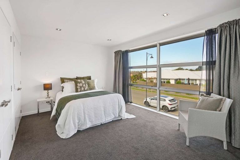 Photo of property in 12 Reka Street, Parklands, Christchurch, 8083
