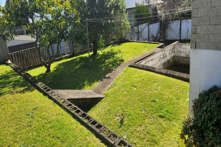 Photo of property in 43 Russleigh Drive, Dinsdale, Hamilton, 3204