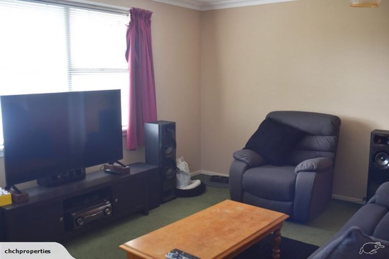 Photo of property in 151 Avonhead Road, Avonhead, Christchurch, 8042