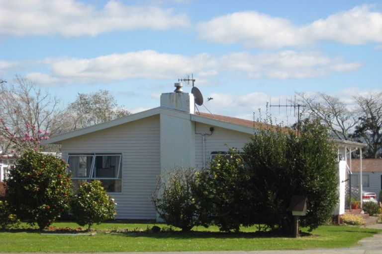 Photo of property in 42 College Road, Edgecumbe, 3120