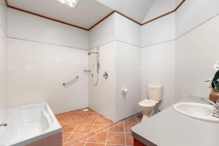 Photo of property in 5 Sissinghurst Court, Bethlehem, Tauranga, 3110