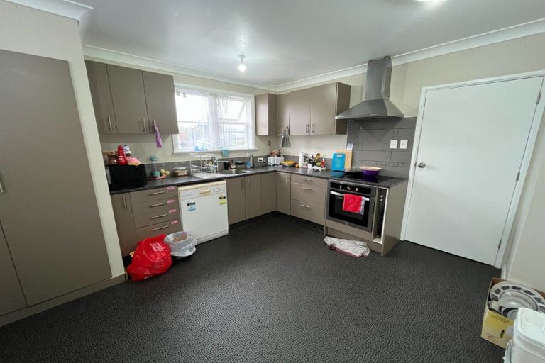 Photo of property in 83 Rangiora Avenue, Roslyn, Palmerston North, 4414