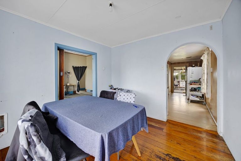 Photo of property in 11 Suffolk Street, Patea, 4520