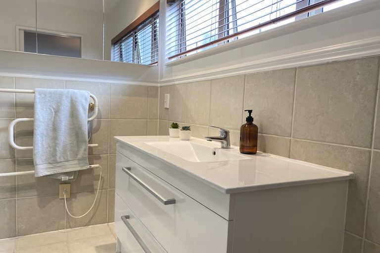 Photo of property in 221 Papamoa Beach Road, Papamoa Beach, Papamoa, 3118