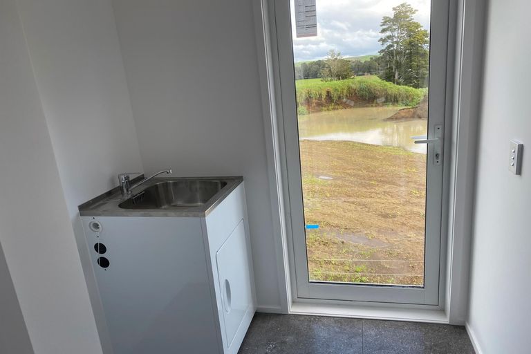 Photo of property in 12b Waterview Place, Haruru, 0204