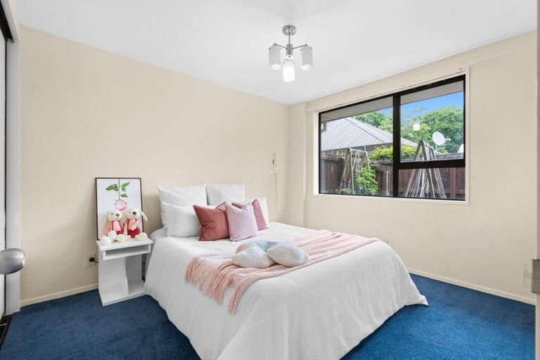 Photo of property in 2 Rubens Place, Burnside, Christchurch, 8053
