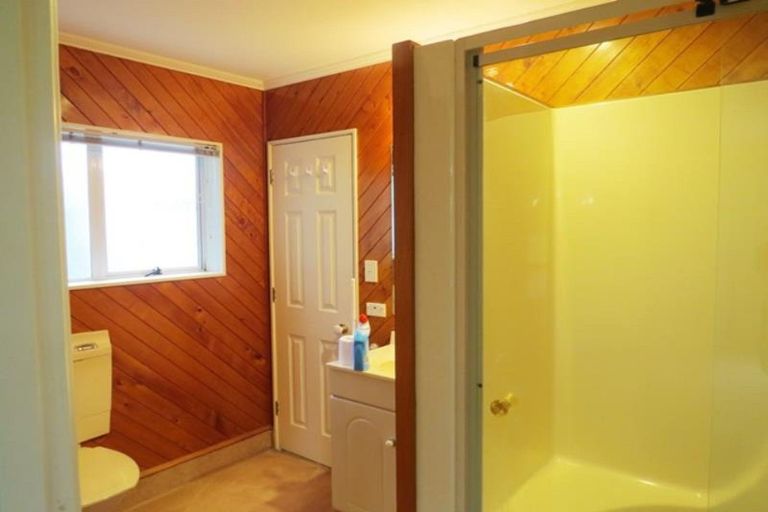 Photo of property in 14a Boulevard Drive, Merrilands, New Plymouth, 4312